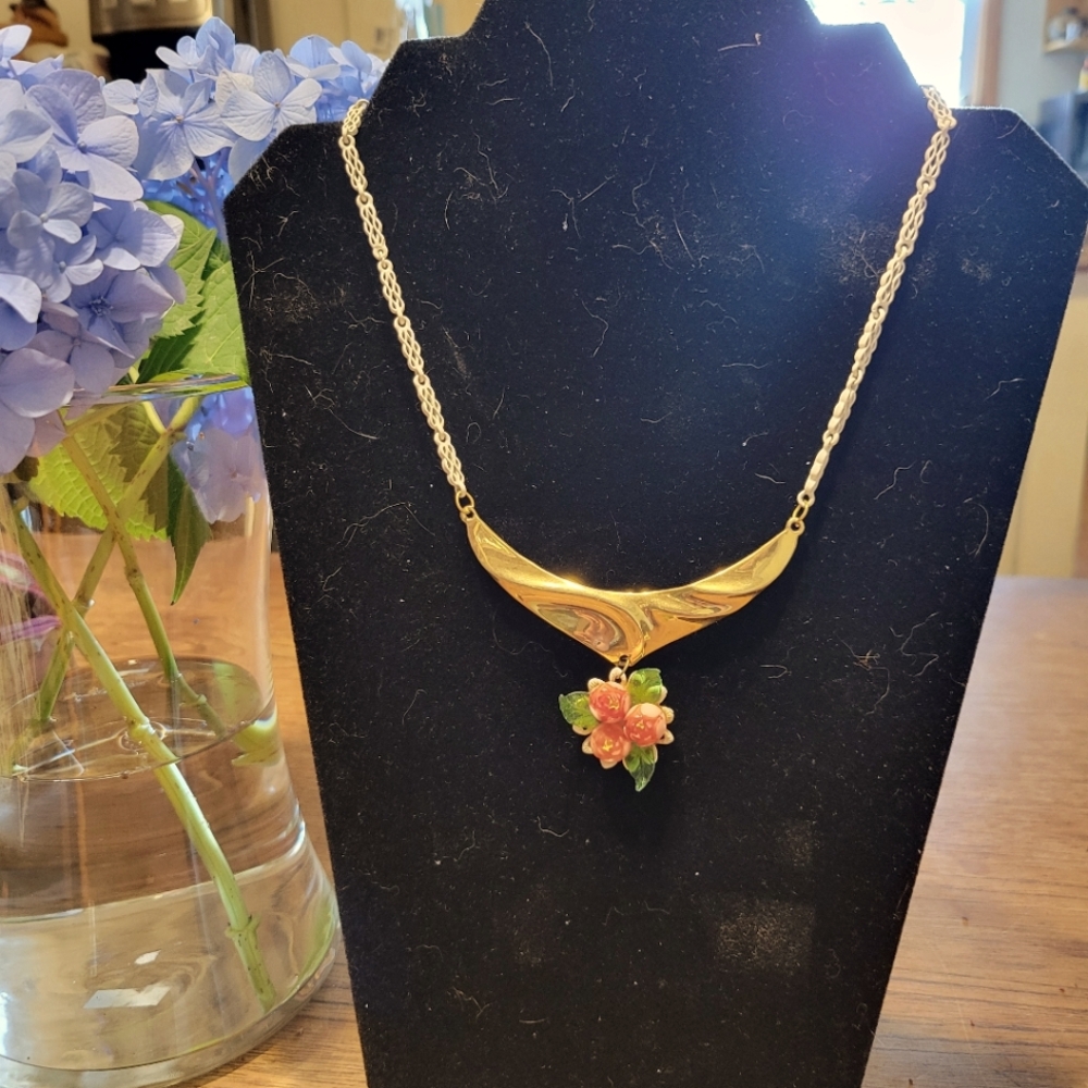 Rose Necklace